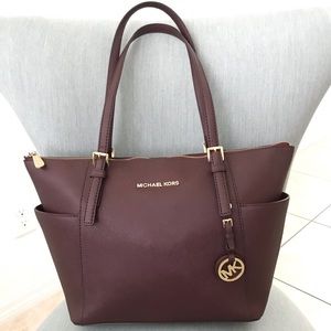 Michael Kors Jet Set Tote